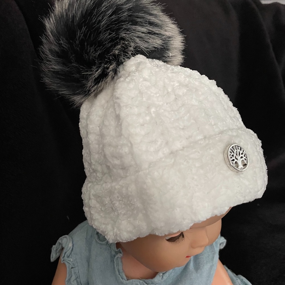 0 - 3 month Baby white Knitted Toque with Dark Grey Faux Fur pompom.